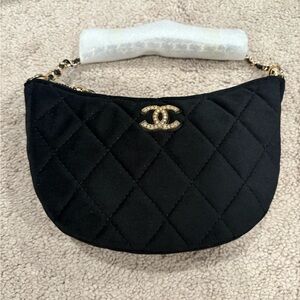 Chanel Beauty/ GWP  Black Quilted Crossbody  Bag NEW
